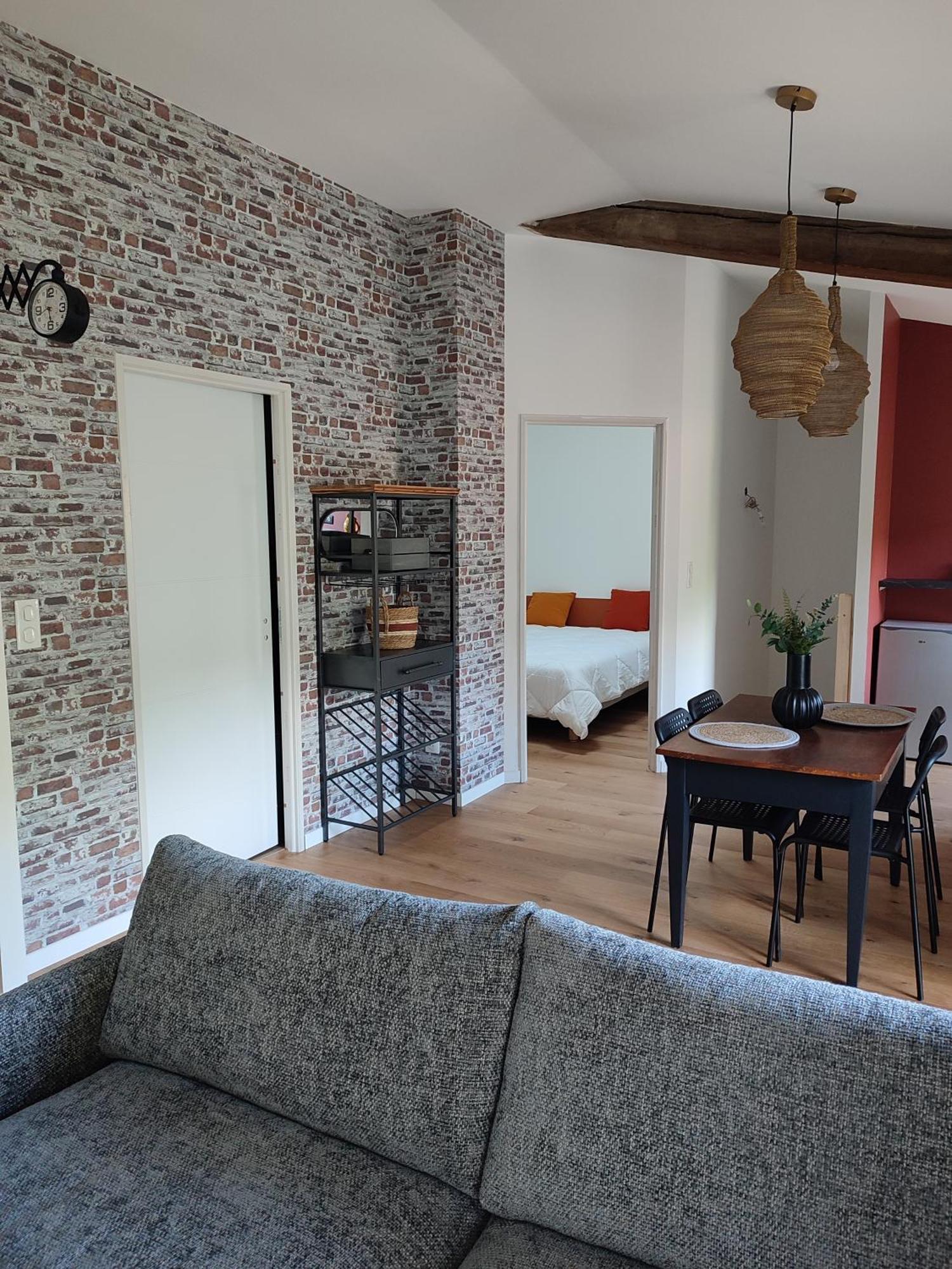 Le Petit 1881 Apartment Ampuis ภายนอก รูปภาพ